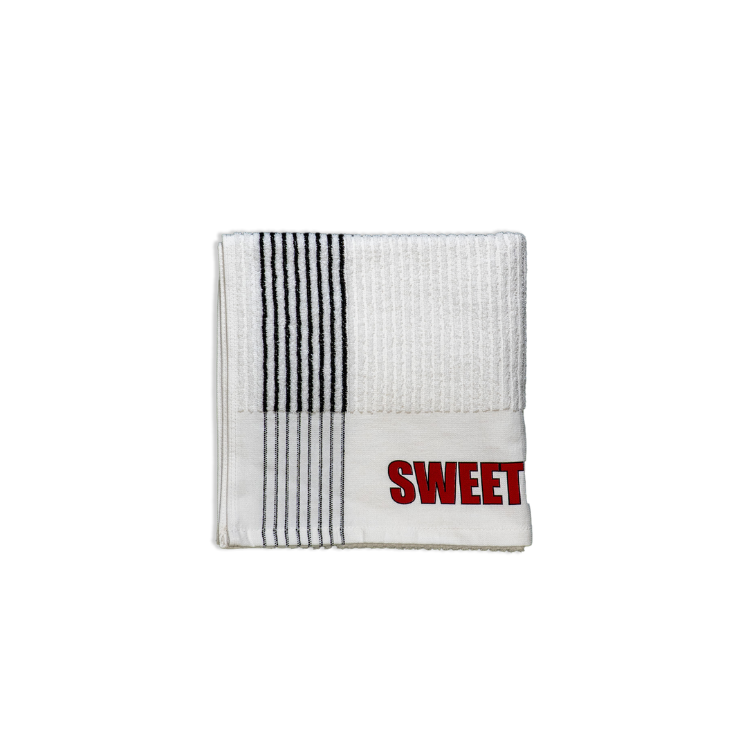 Towel | The Tour Towel - White/Beaver Shield